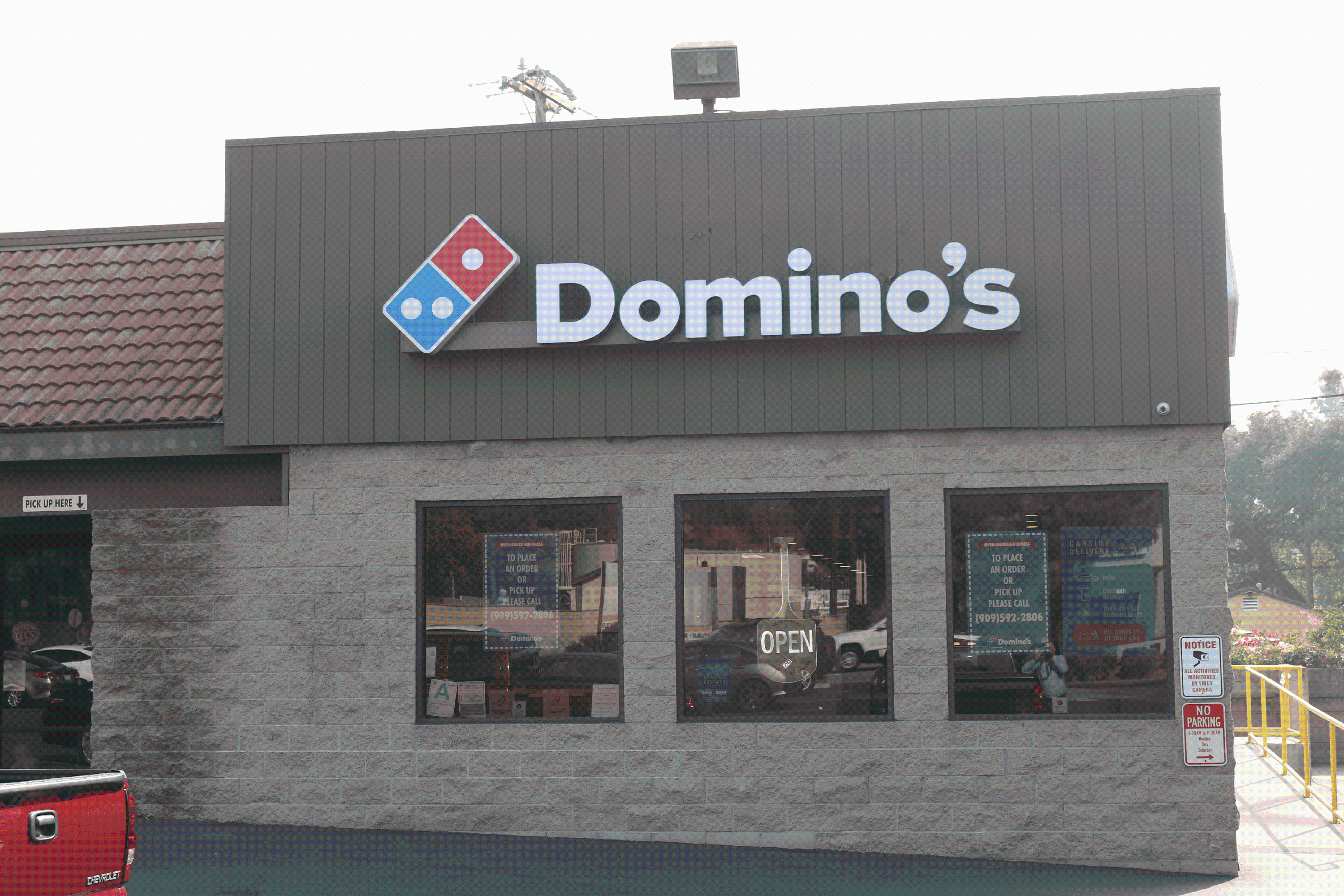 Dominos
